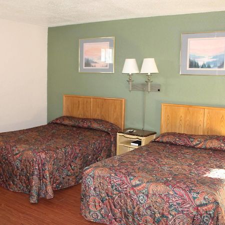 American Motor Inn - Рок-Айленд Екстер'єр фото